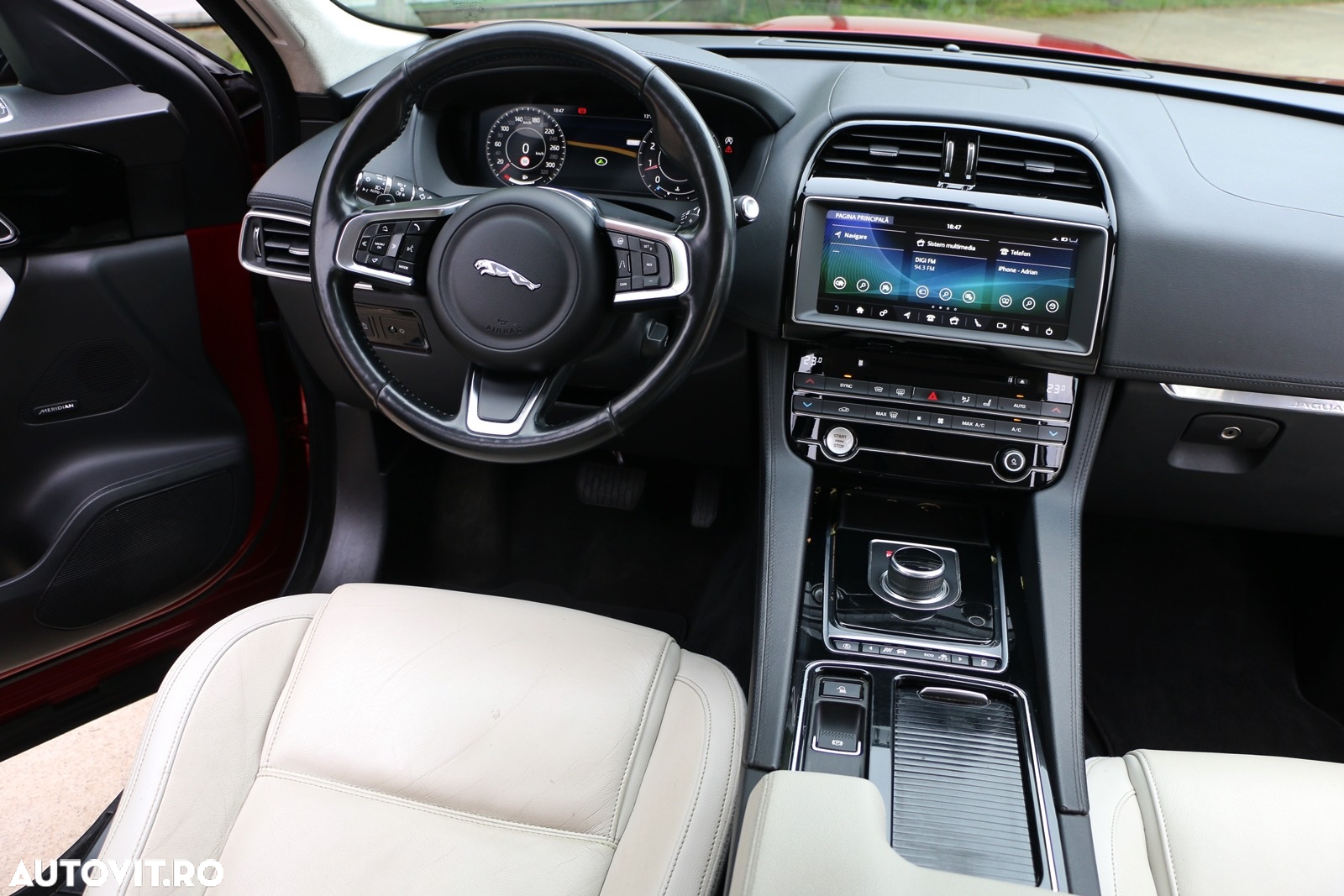 Jaguar F-Pace 20d AWD Pure - 7