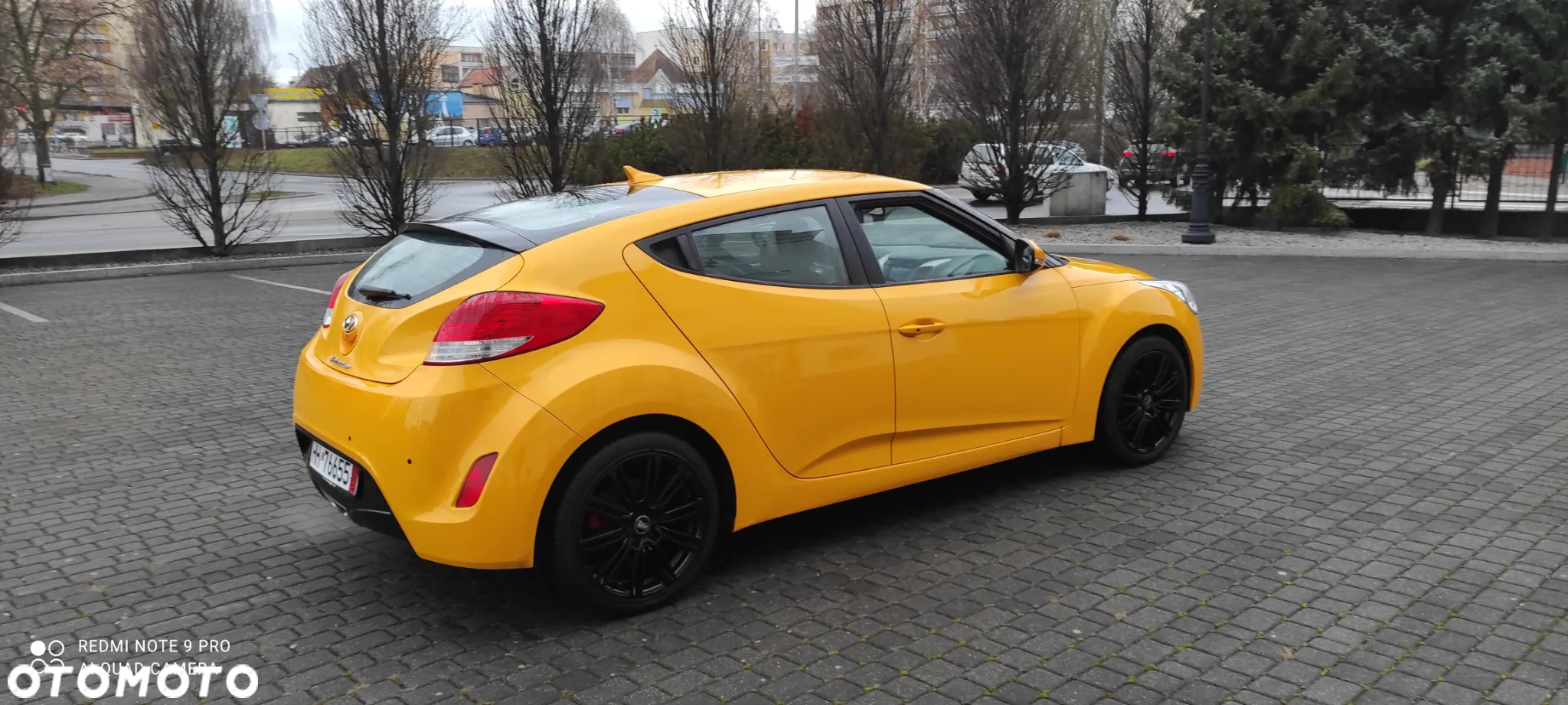 Hyundai Veloster 1.6 GDI Comfort - 18