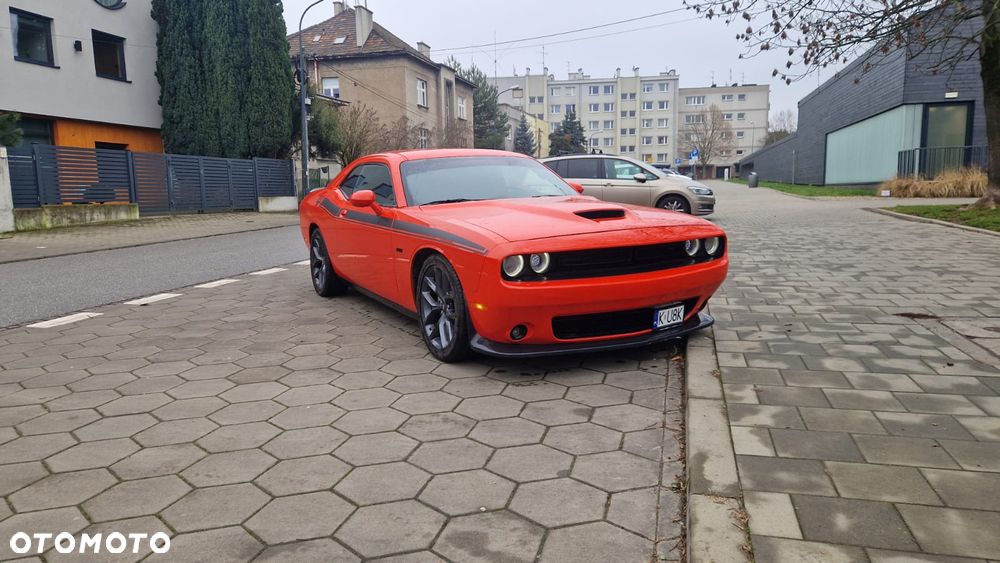 Dodge Challenger 5.7 R/T - 4