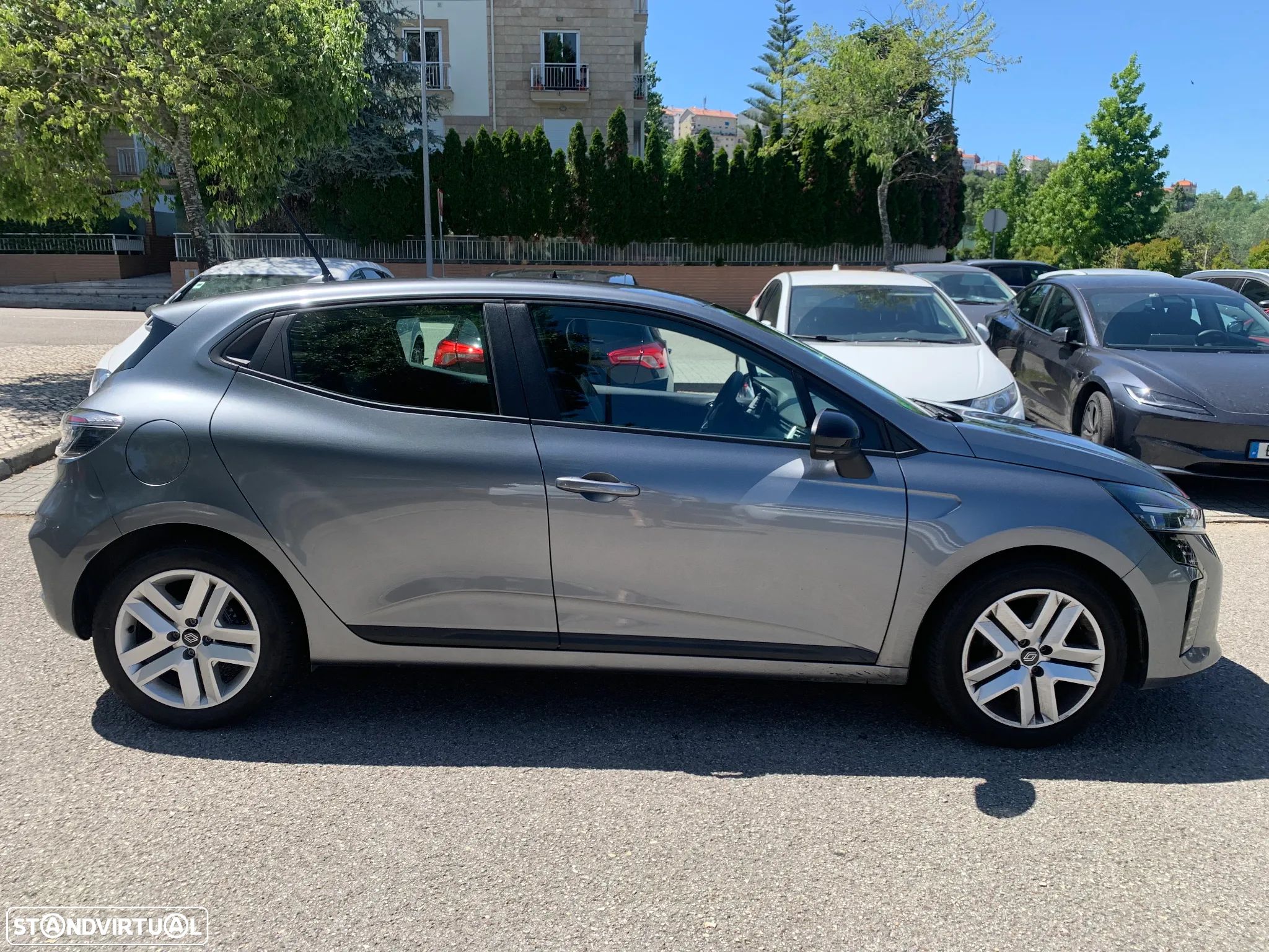 Renault Clio 1.0 TCe Zen Bi-Fuel - 1
