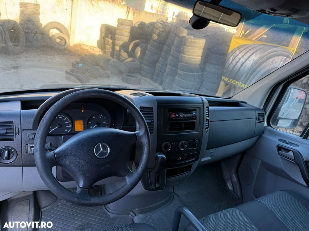 Mercedes-Benz Sprinter - 7