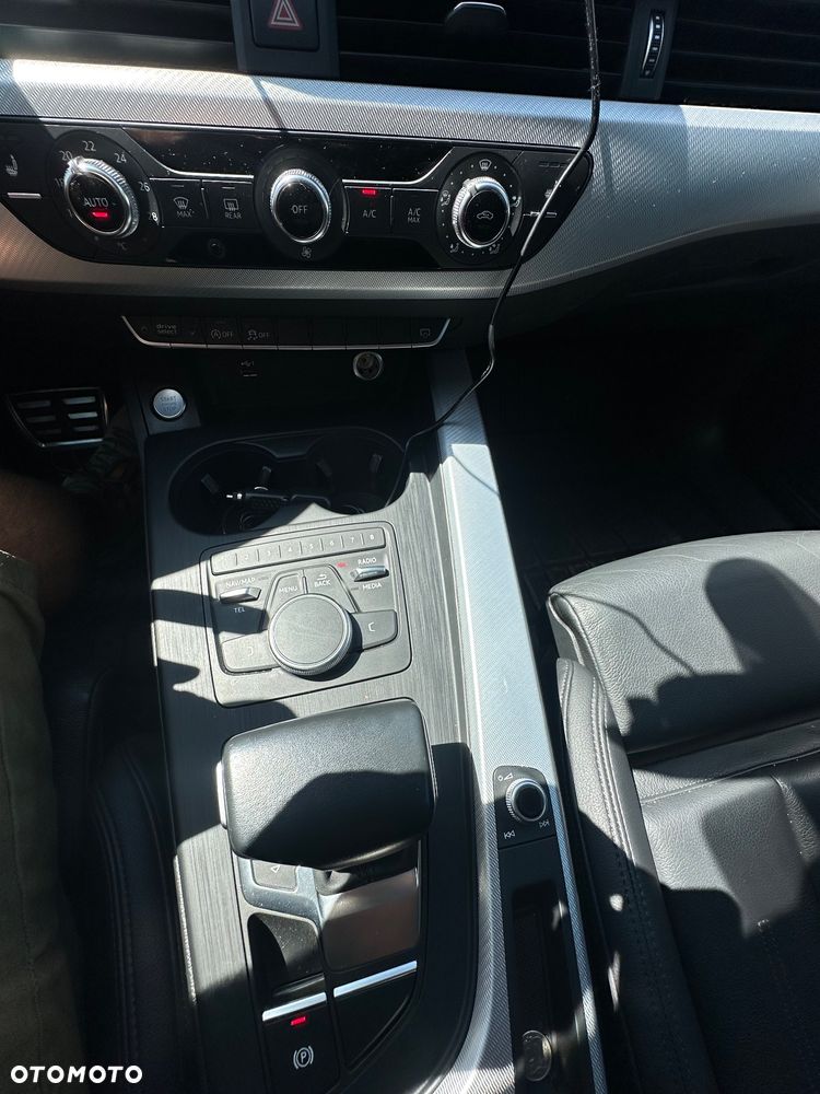 Audi A4 Avant 40 TDI S tronic - 14