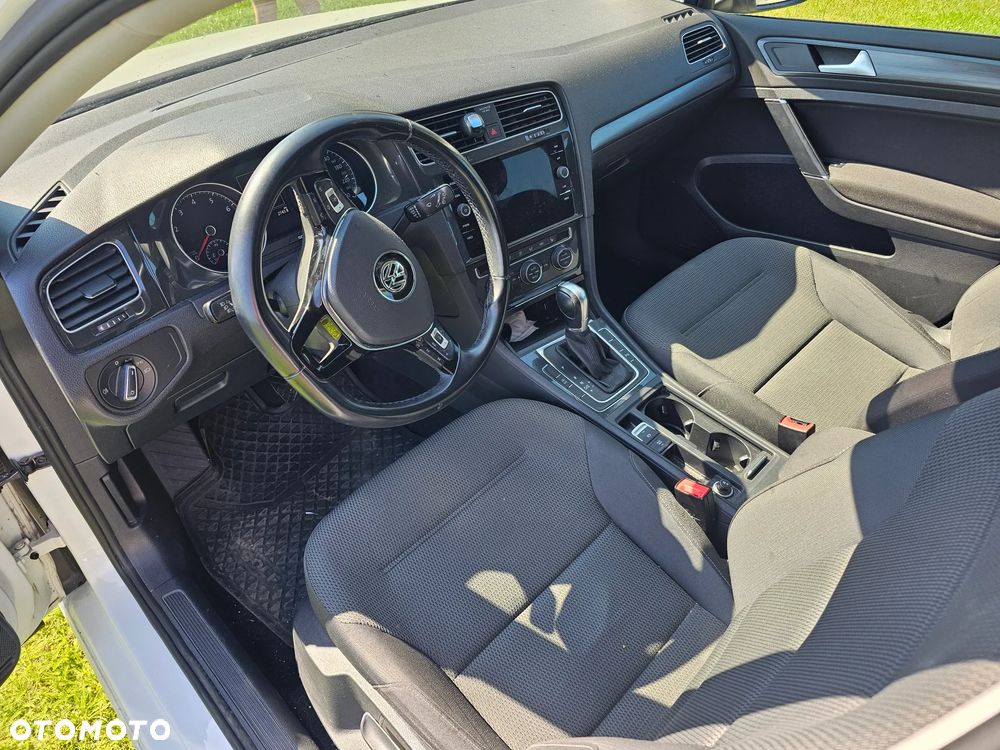 Volkswagen Golf 1.5 TSI BMT Comfortline DSG - 5