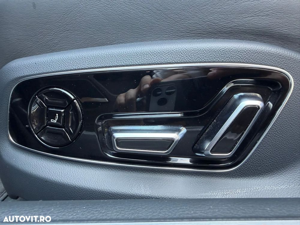 Audi A8 L 55 TFSI quattro tiptronic - 30