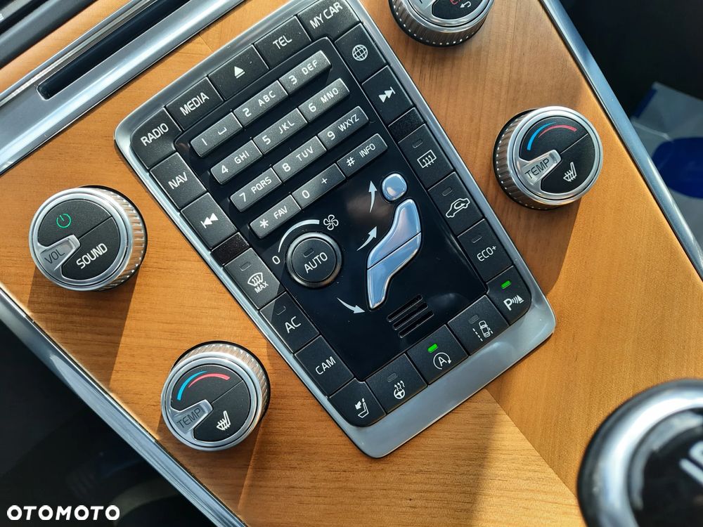 Volvo XC 60 D4 Geartronic Inscription - 18