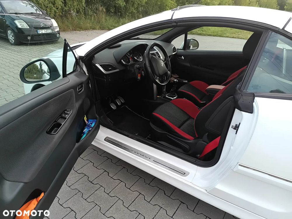 Peugeot 207 CC - 11
