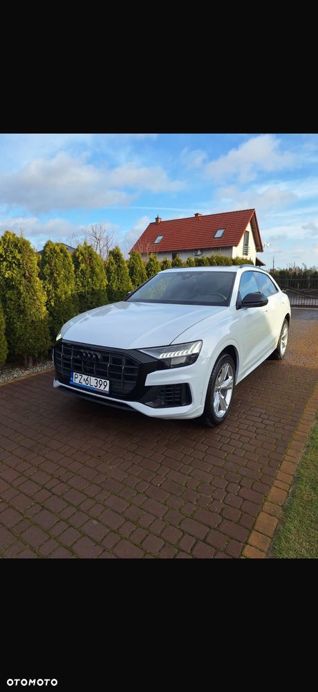 Audi Q8 55 TFSI quattro tiptronic - 1