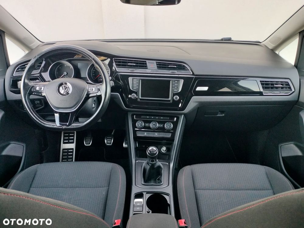 Volkswagen Touran 1.6 TDI SCR (BlueMotion Technology) SOUND - 5