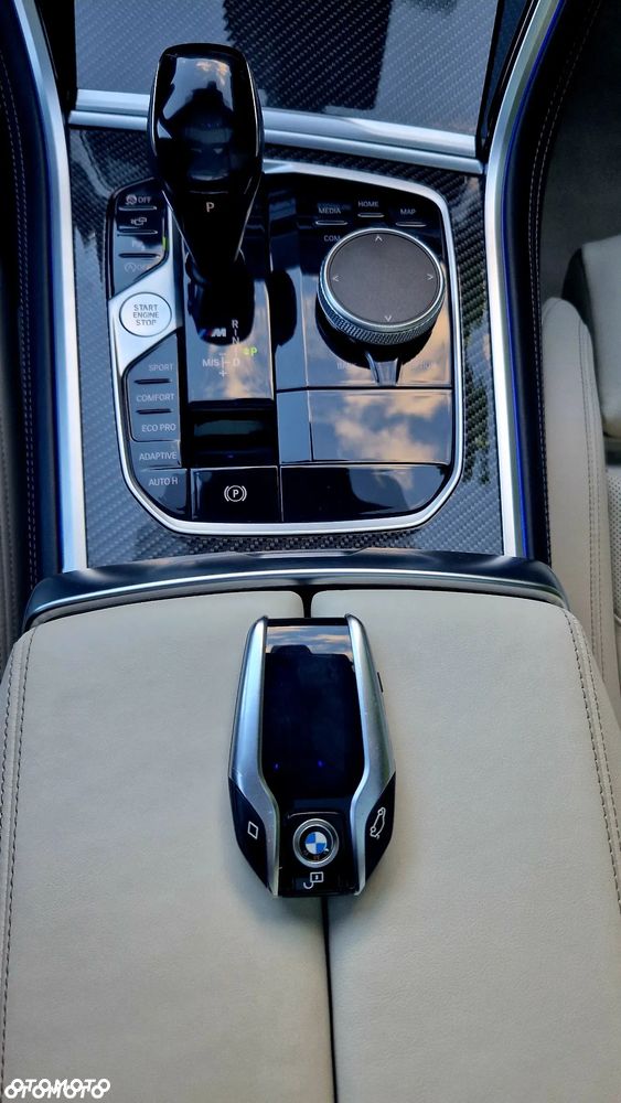 BMW Seria 8 - 24
