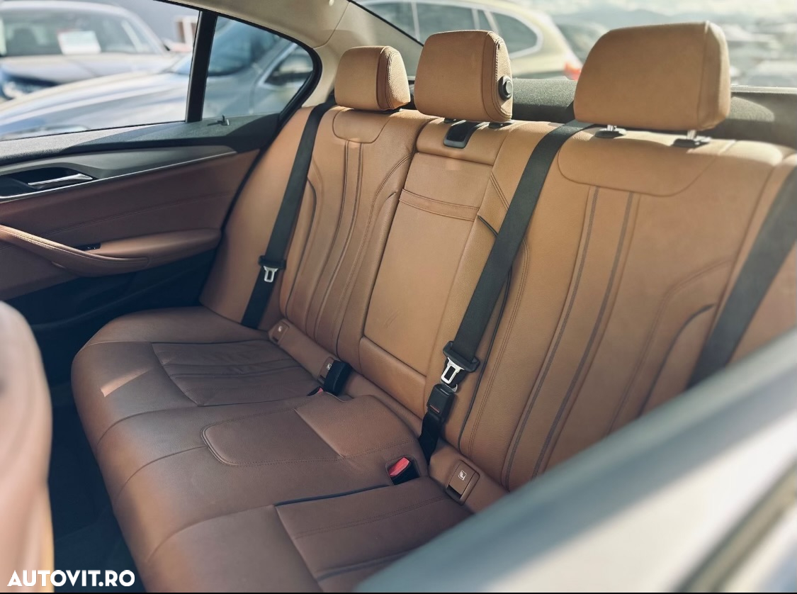 BMW Seria 5 520d xDrive AT - 27