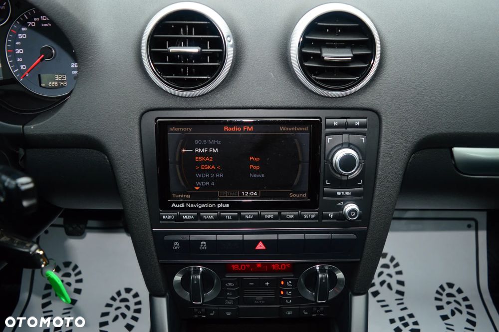 Audi A3 Sportback 2.0 TDI DPF quattro S line Sportpaket - 20