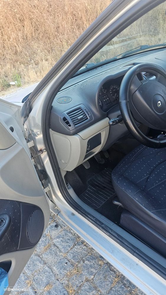 Renault Clio 1.5 dCi Expression - 2
