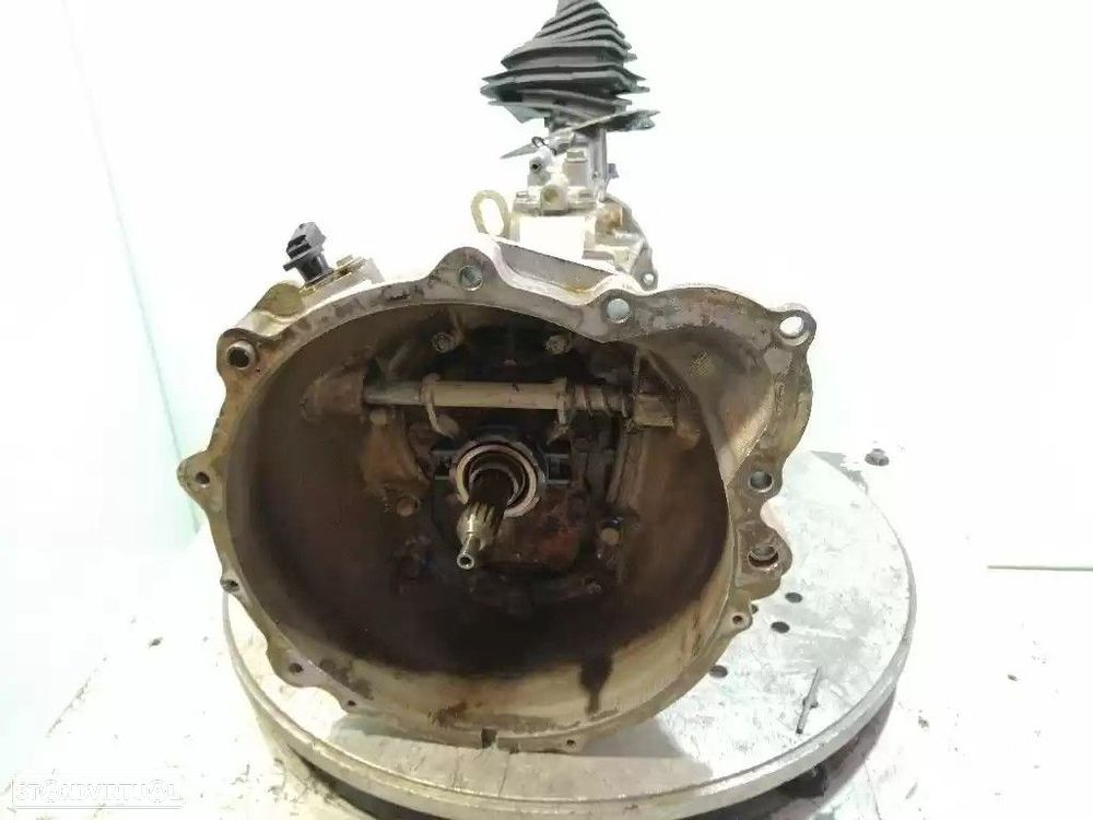 CAIXA VELOCIDADES SUZUKI VITARA 2001 - - 6