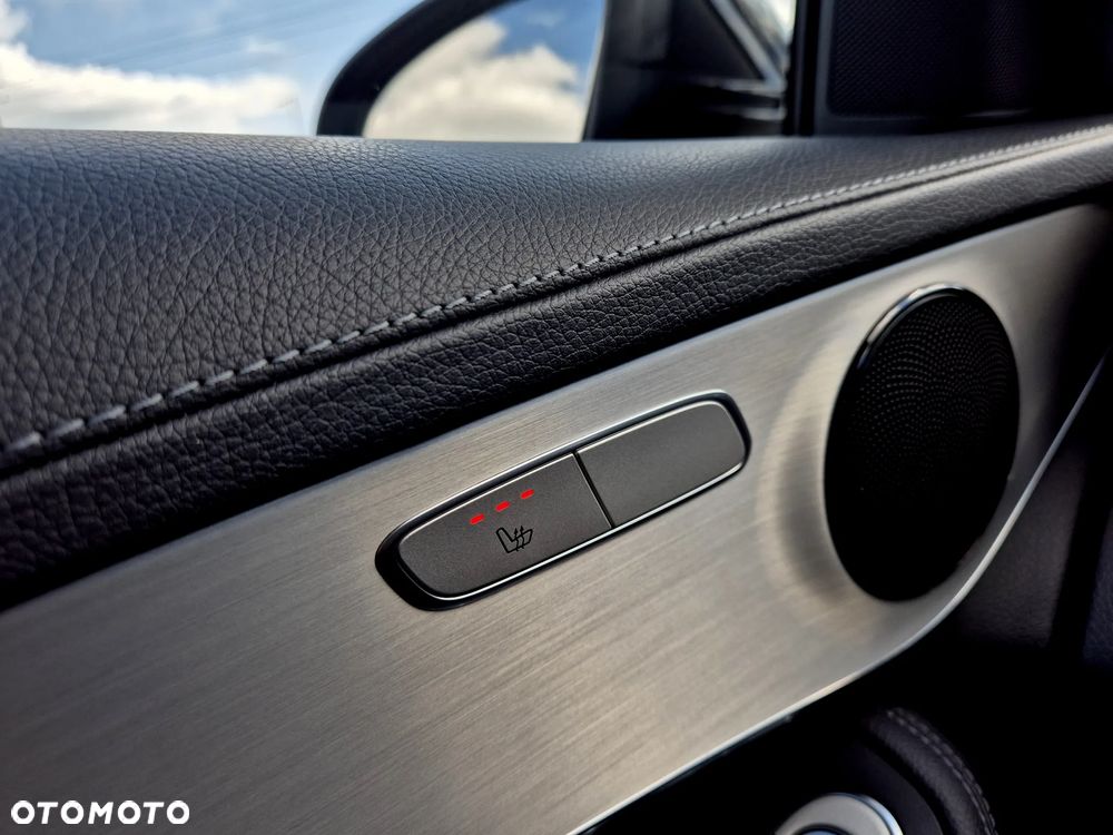 Mercedes-Benz GLC 300 e 4-Matic - 8