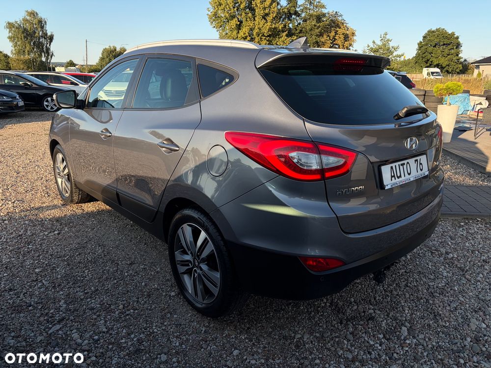 Hyundai ix35 2.0 CRDi 4WD Automatik Fifa World Cup Silver Edition - 3