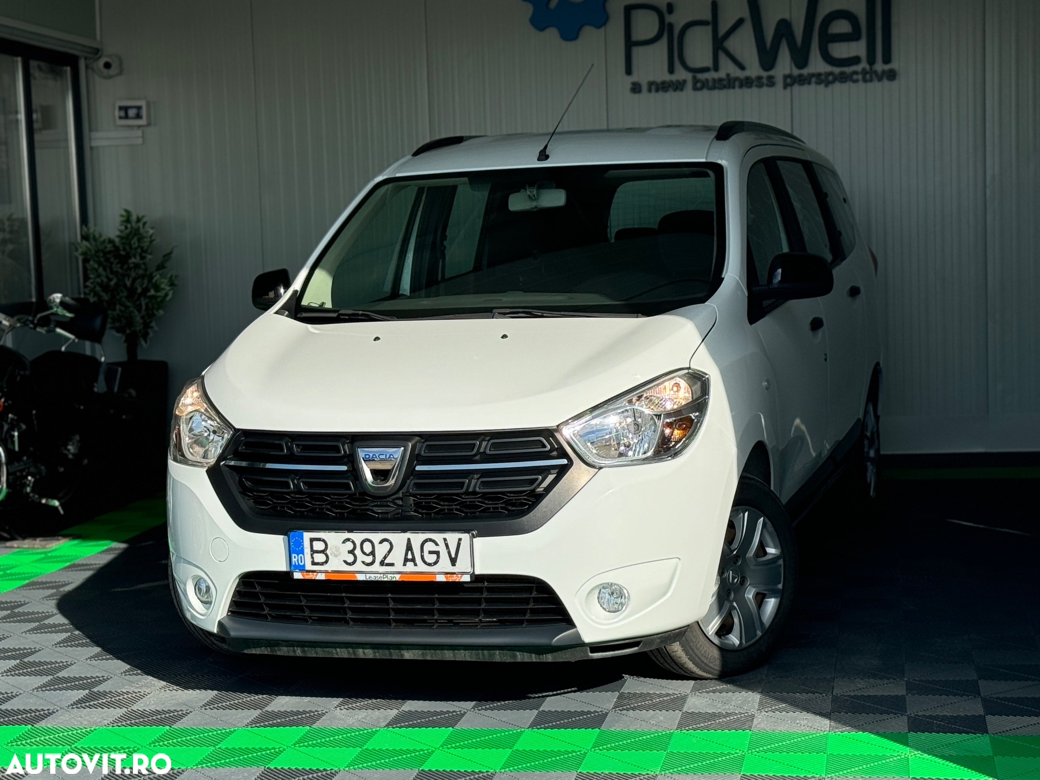 Dacia Lodgy 1.5 Blue dCi Laureate - 2