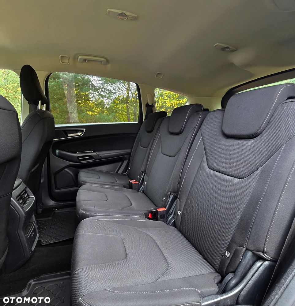 Ford S-Max - 13