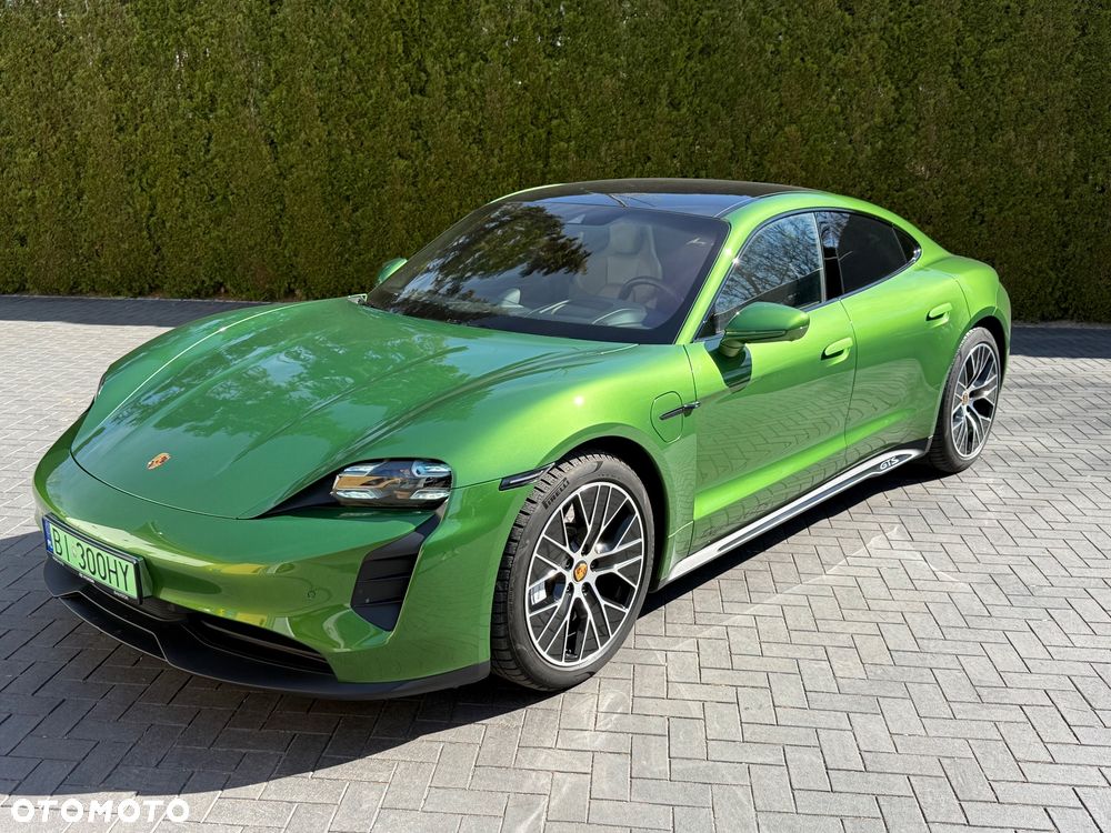 Porsche Taycan - 5