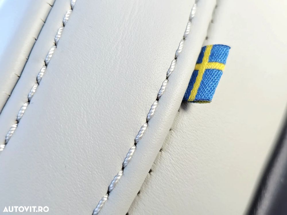 Volvo XC 60 T6 AWD Recharge Geartronic Inscription - 34