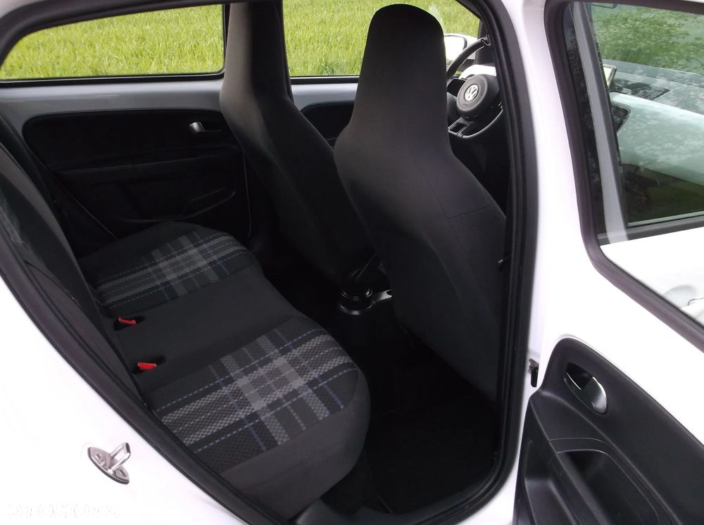 Volkswagen up! club - 9