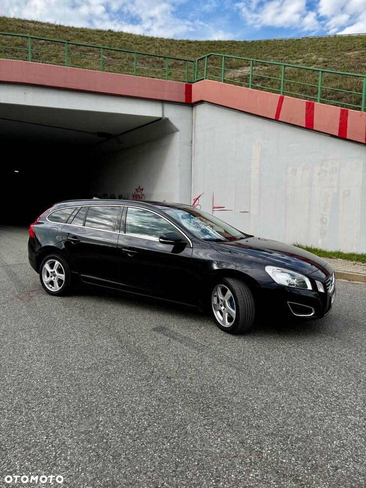 Volvo V60 D3 Summum - 3
