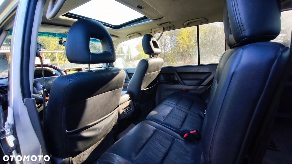 Mitsubishi Pajero 3.2 DID 7os - 12