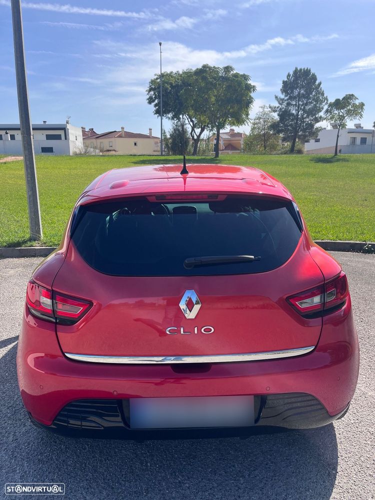 Renault Clio 1.2 16V Confort - 9