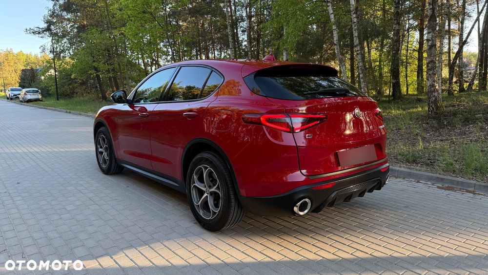 Alfa Romeo Stelvio - 6