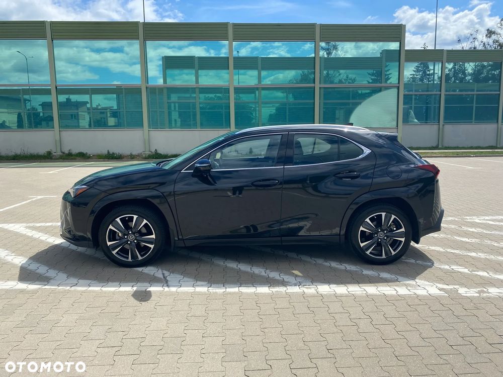 Lexus UX - 2