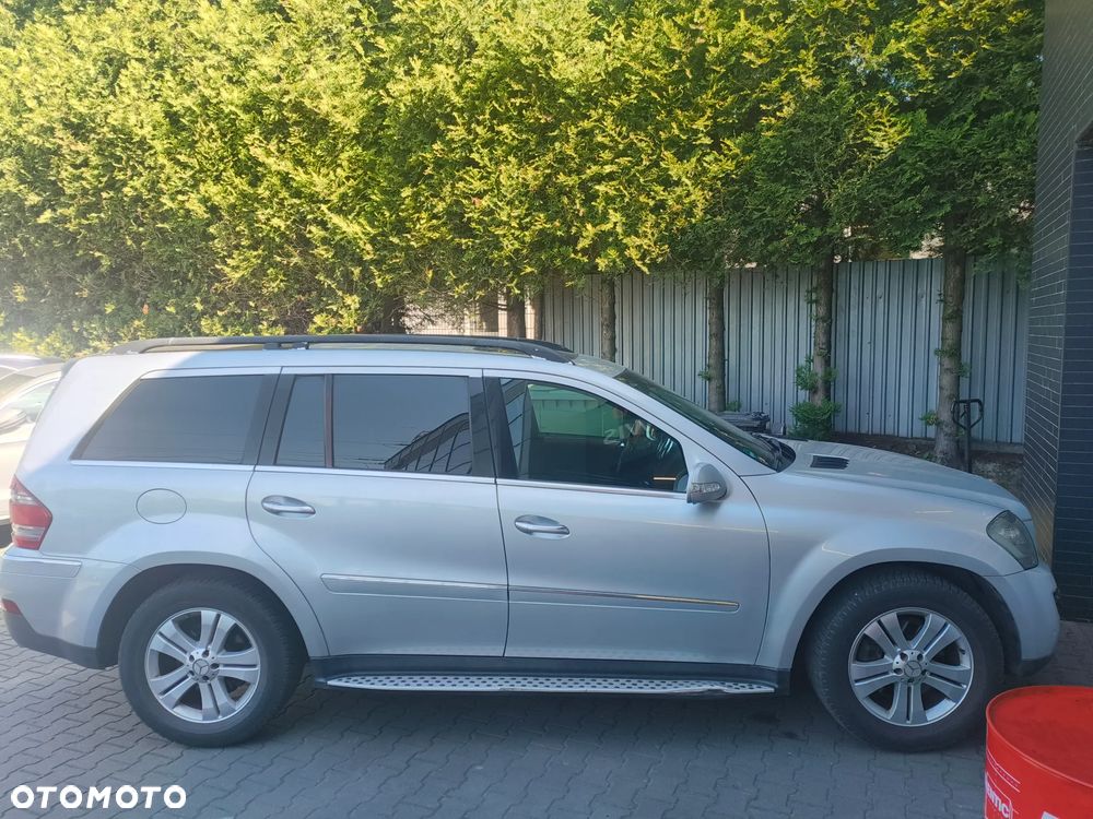 Mercedes-Benz GL 500 4Matic 7G-TRONIC - 2