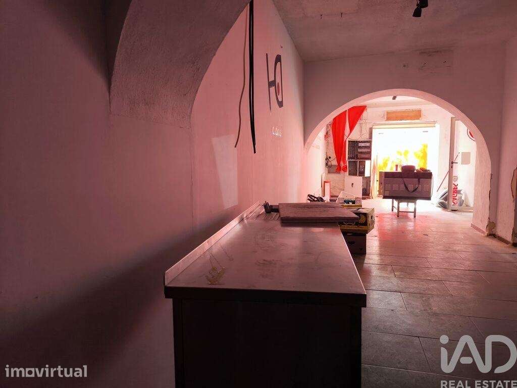 Prédio T8 em Estremoz (Santa Maria e Santo André) de 743,00 m2 - Grande imagem: 3/29