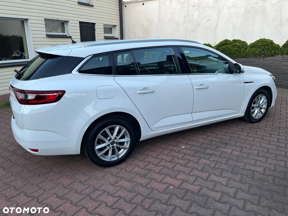 Renault Megane 1.5 Blue dCi Intens - 10