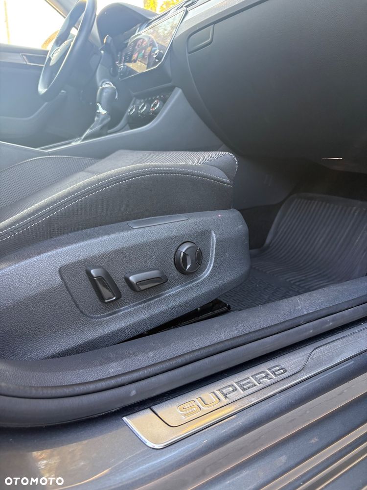 Skoda Superb 1.5 TSI Style DSG - 14