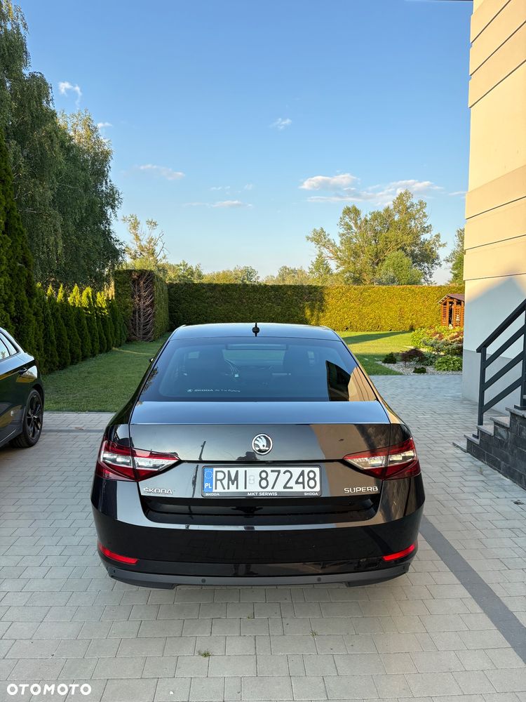 Skoda Superb 2.0 TDI Ambition DSG - 6