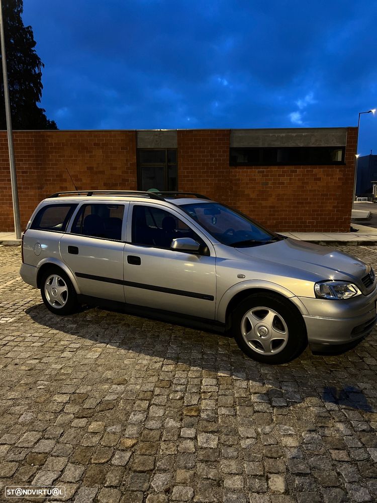 Opel Astra 1.4 Elegance - 2