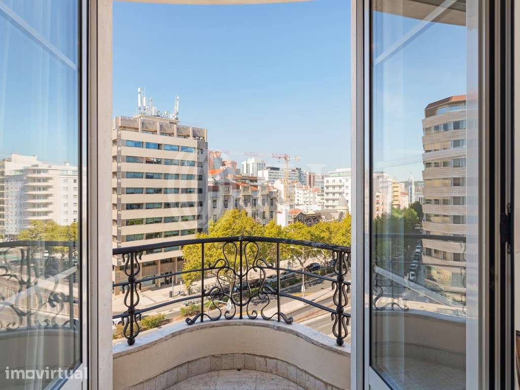 Apartamento T4, na Avenida da República, em Lisboa - Grande imagem: 5/51