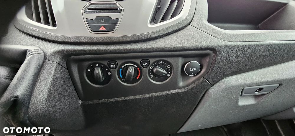 Ford Transit - 17