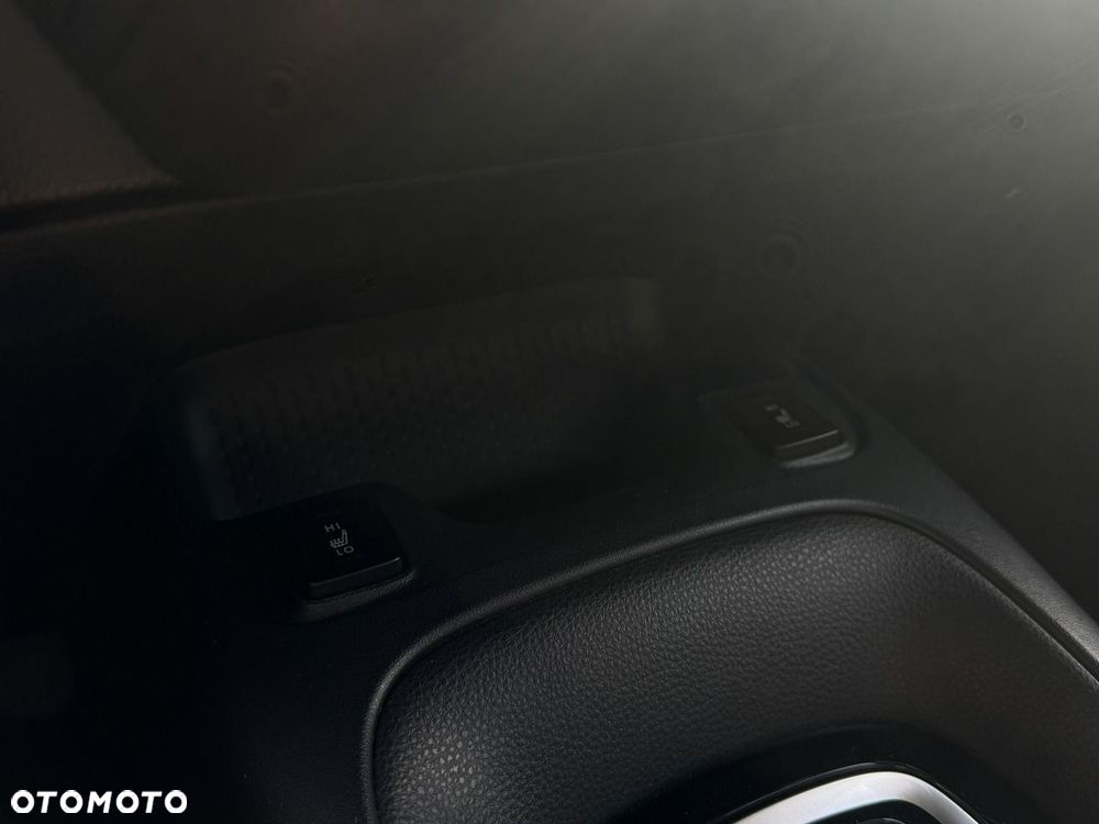 Toyota Corolla 1.5 Comfort - 19