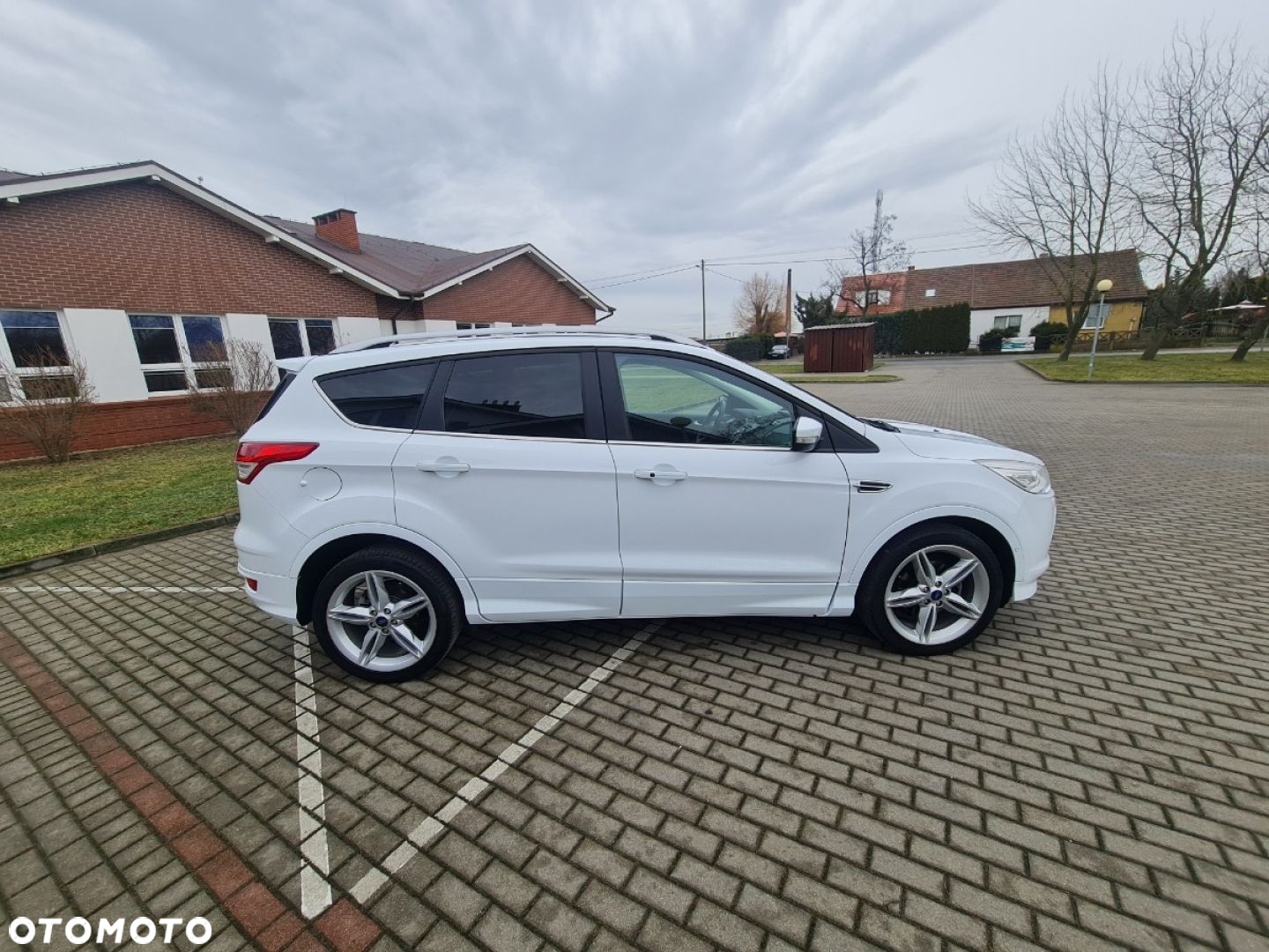 Ford Kuga - 39