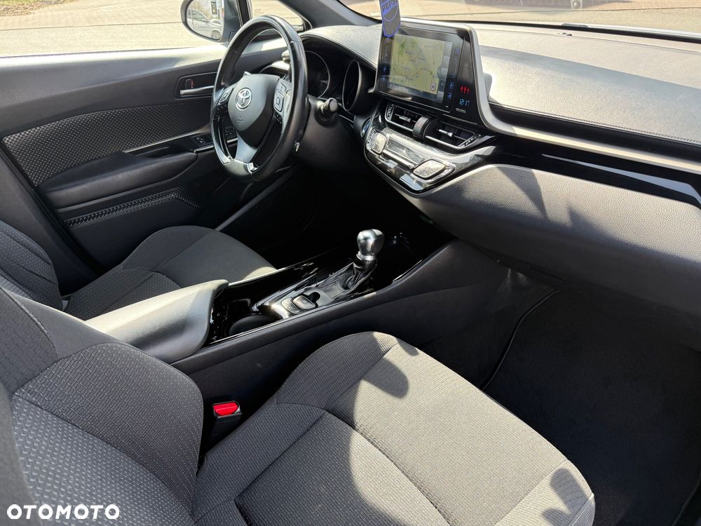 Toyota C-HR Business-Edition - 10