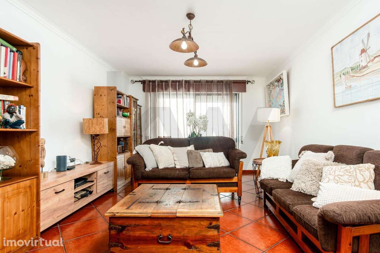 Apartamento T2 com Lareira e Arrecadação, Baixa Banheira - Grande imagem: 2/25