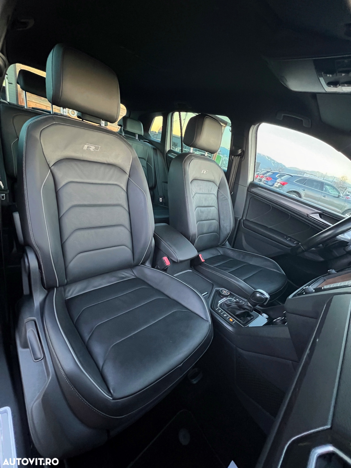 Volkswagen Tiguan 2.0 TDI SCR 4MOTION DSG Highline - 28
