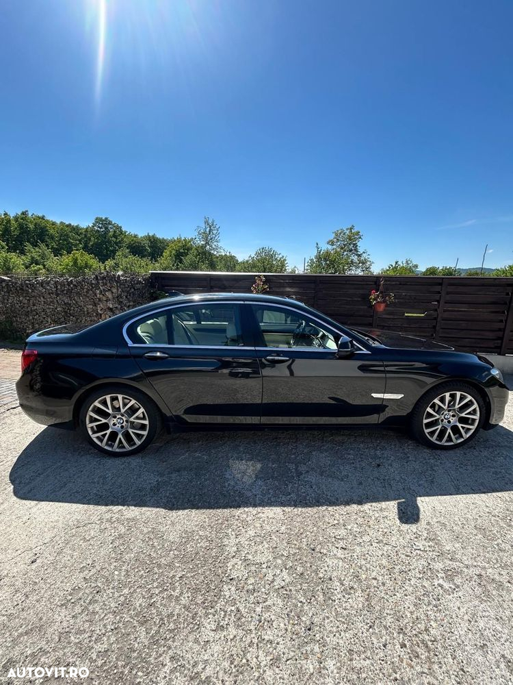 BMW Seria 7 740d xDrive - 4