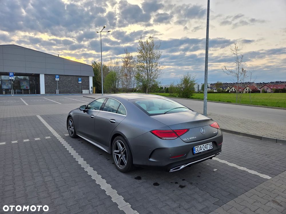 Mercedes-Benz CLS - 4