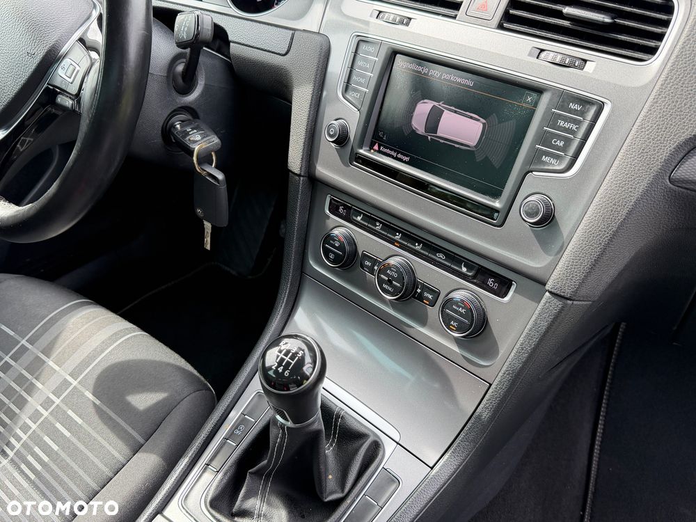 Volkswagen Golf 2.0 TDI Join - 15