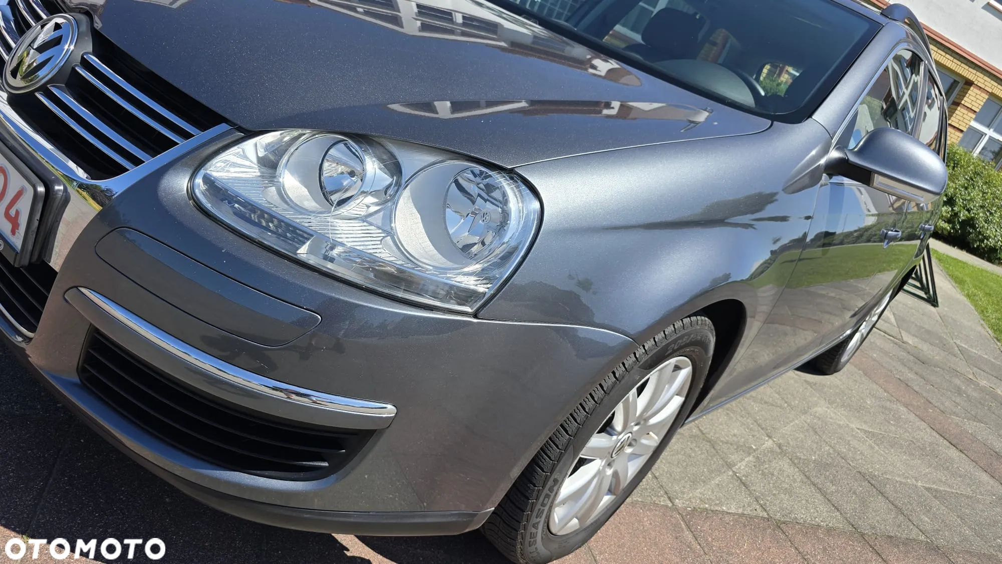 Volkswagen Golf - 33
