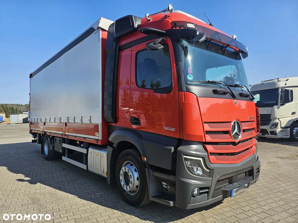 Mercedes-Benz Actros 1832 - 2