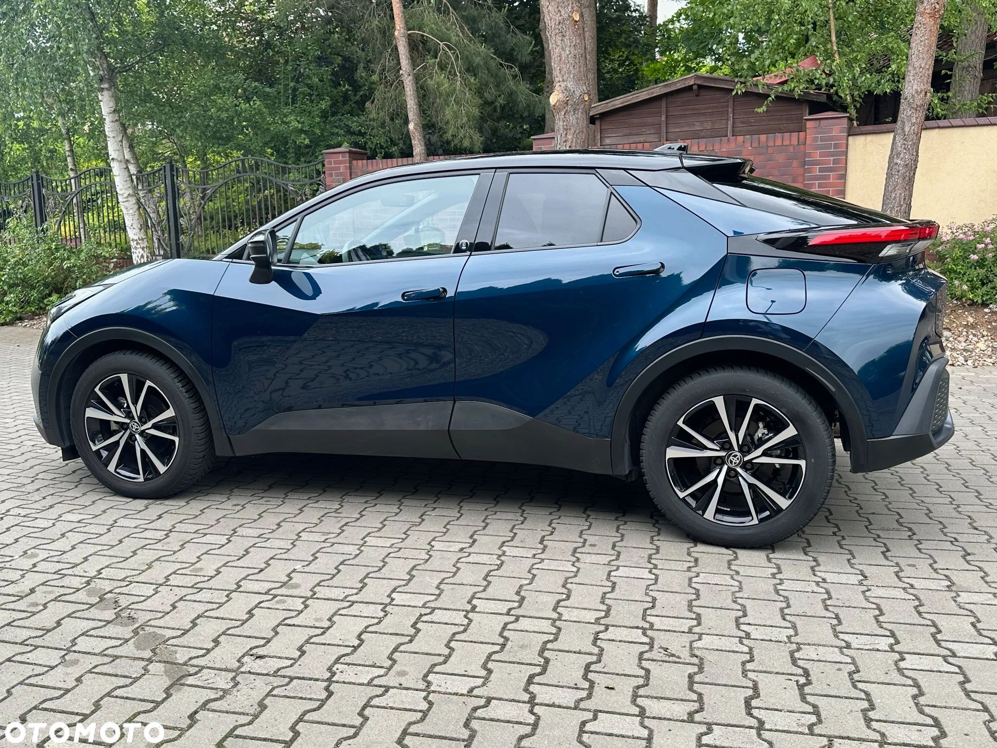 Toyota C-HR 1.8 Hybrid Team Deutschland - 1