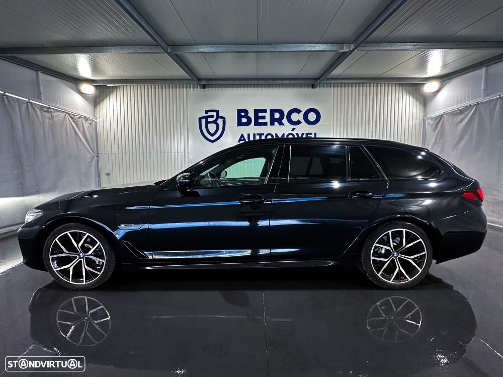BMW 530 e Pack Desportivo M - 13