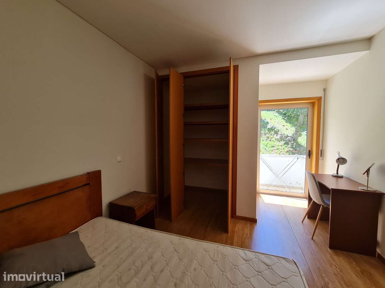 Apartamento T1 Mobilado e Equipado em Tenões - Grande imagem: 5/9